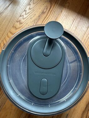 Williams -Sonoma Stainless Steel Salad Spinner